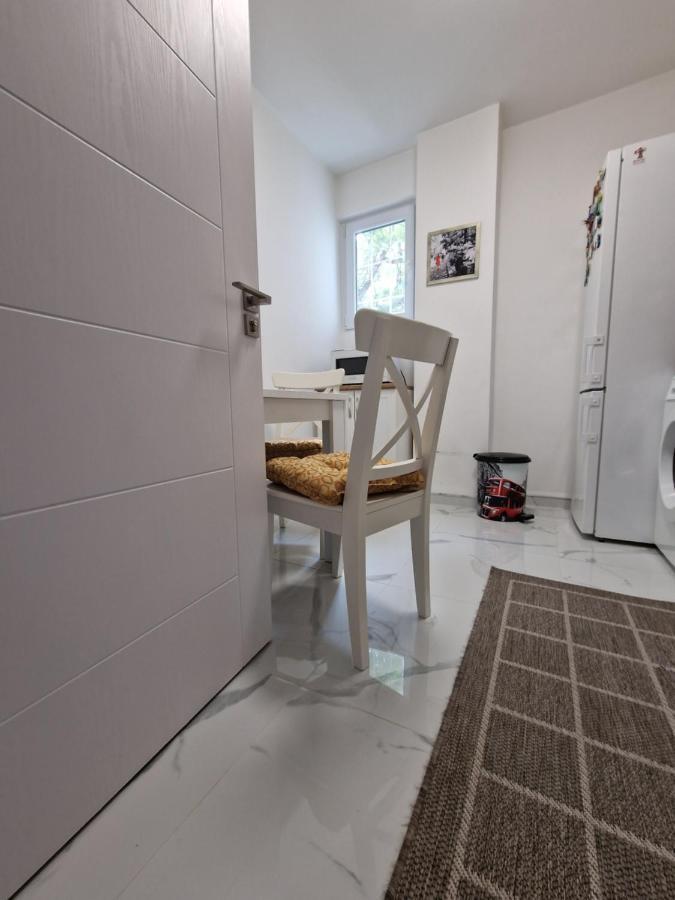 Apartment Iskra Beograd Bagian luar foto