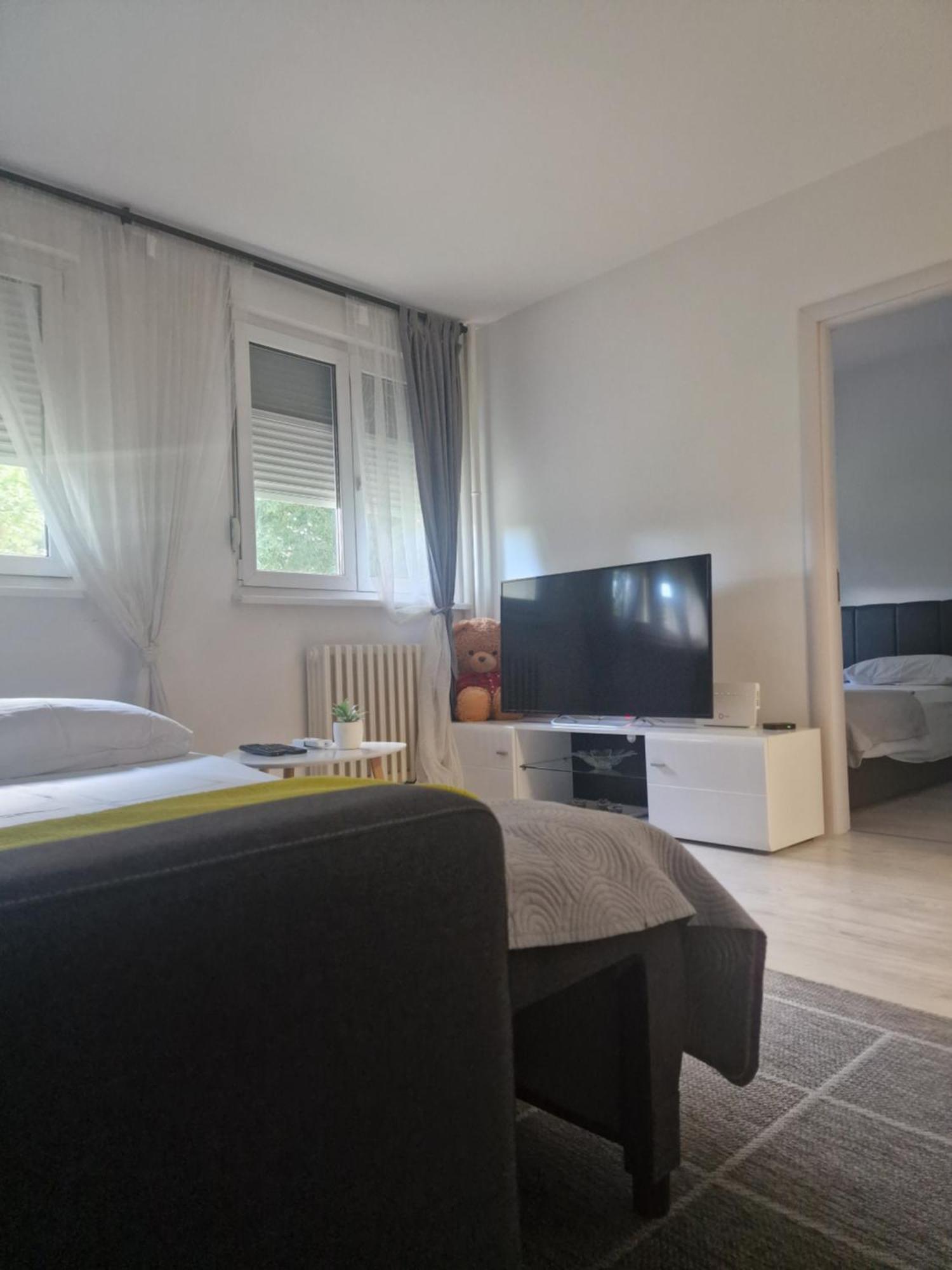 Apartment Iskra Beograd Bagian luar foto